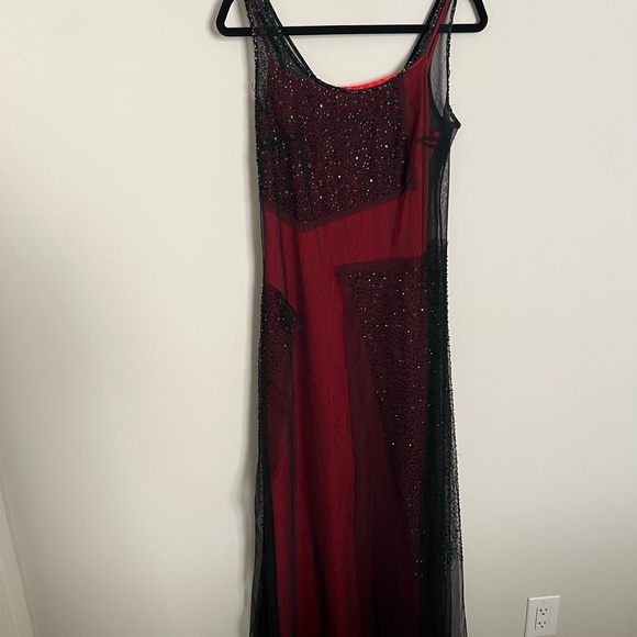 Sue Wong Beaded Red Black Mesh Gown Size 12 - Picture 2 of 12
